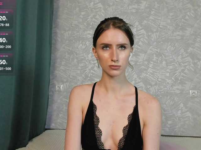 EllieRough live cam on BongaCams