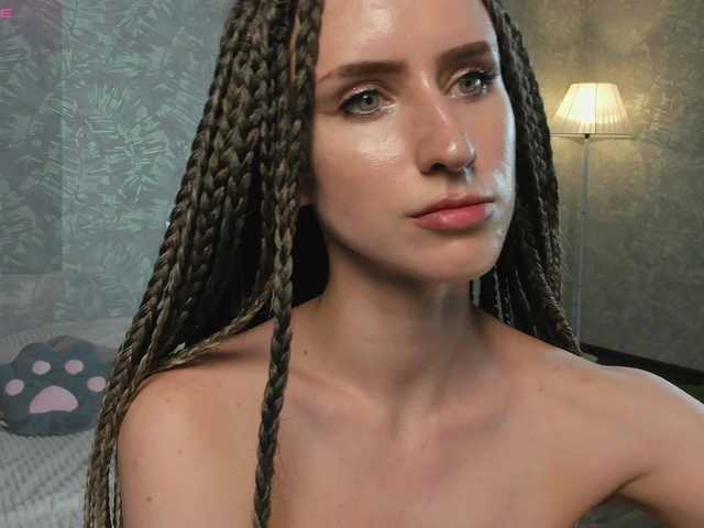EllieRough live cam on BongaCams