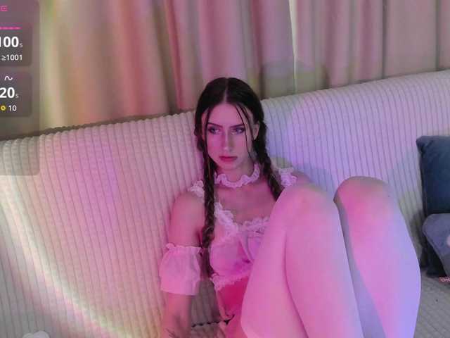 EllieRough live cam on BongaCams