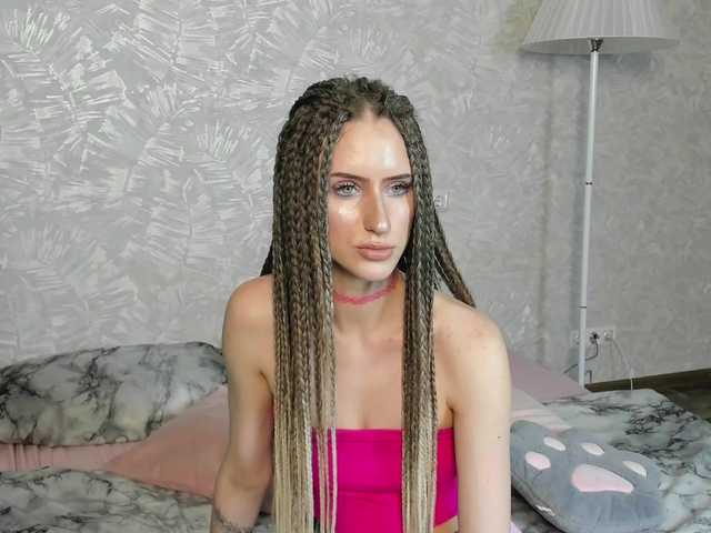 EllieRough live cam on BongaCams