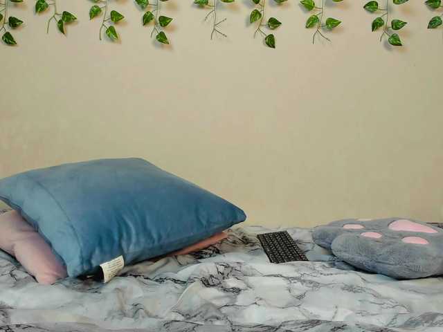 EllieRough live cam on BongaCams
