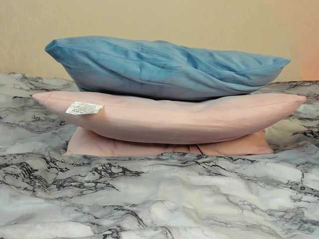 EllieRough live cam on BongaCams