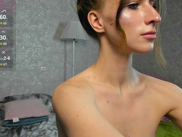 EllieRough live cam on BongaCams