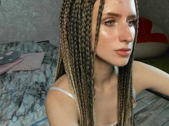 EllieRough live cam on BongaCams