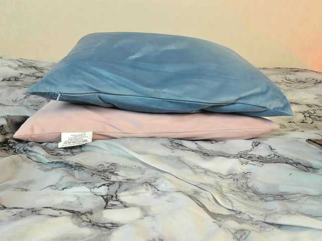 EllieRough live cam on BongaCams