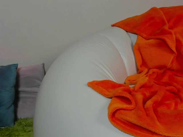 EllieRough live cam on BongaCams