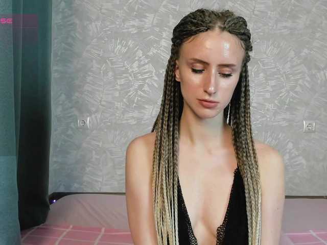 EllieRough live cam on BongaCams