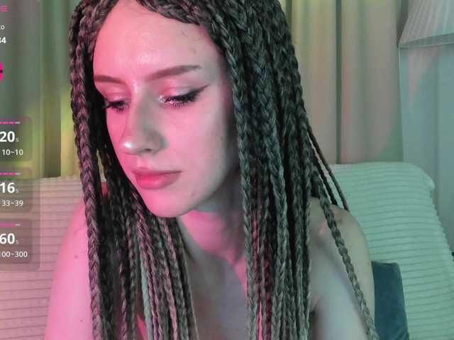 EllieRough live cam on BongaCams