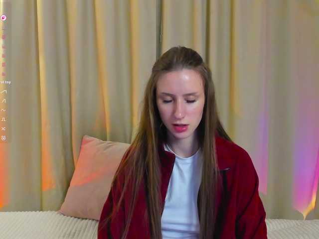 EllieRough's BongaCams show and profile