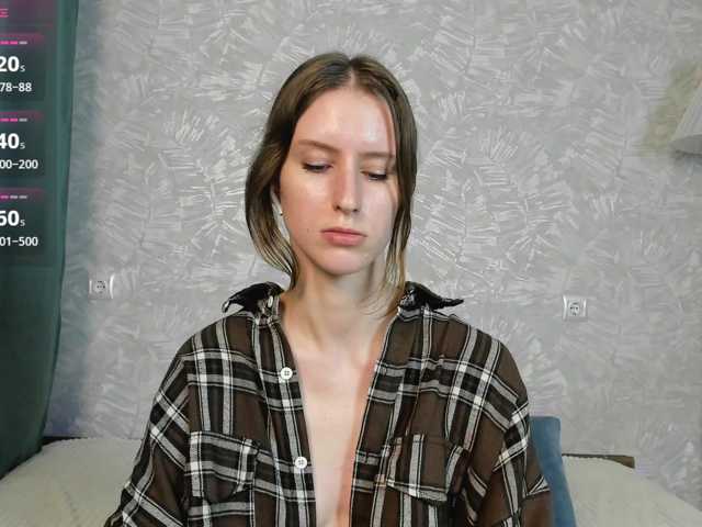 EllieRough live cam on BongaCams