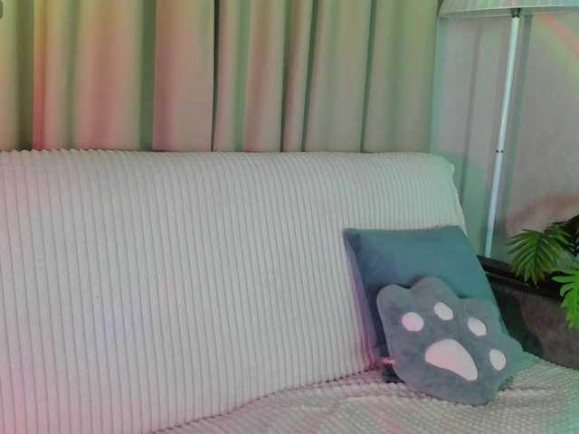 EllieRough live webcam show