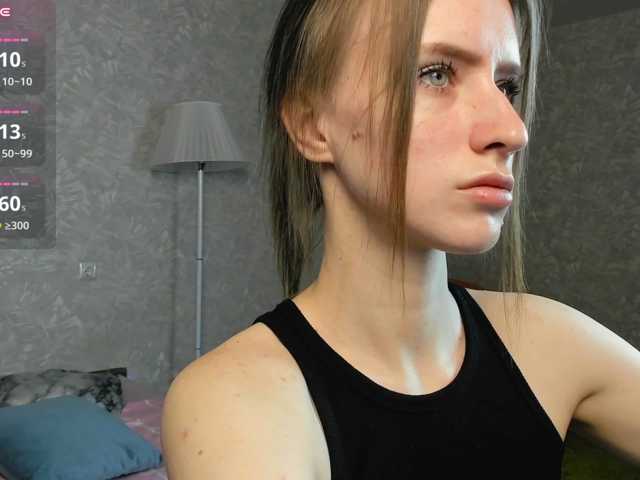 EllieRough live cam on BongaCams