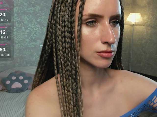 EllieRough live cam on BongaCams
