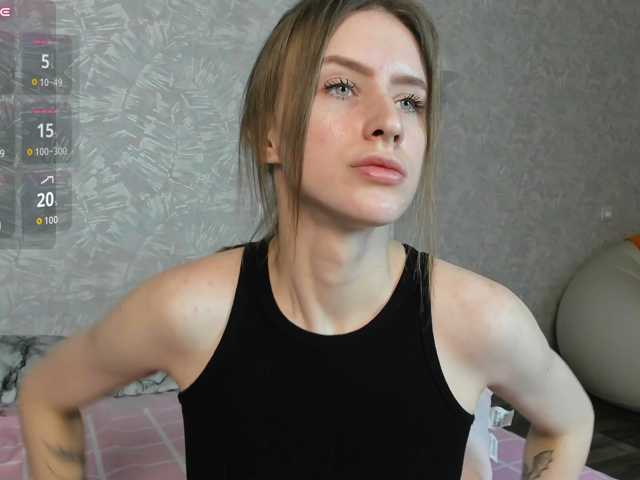 EllieRough live cam on BongaCams