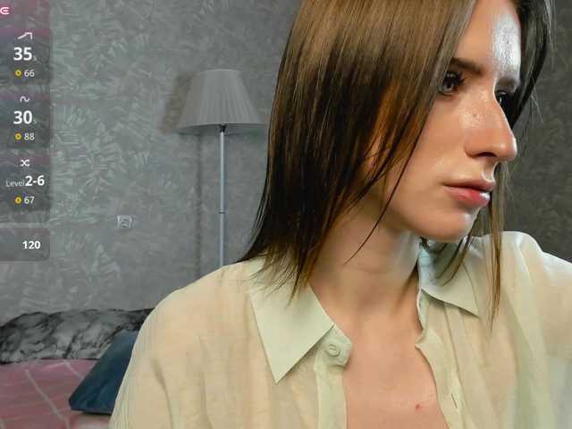 EllieRough live cam on BongaCams