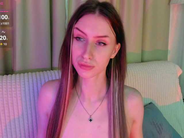 EllieRough live cam