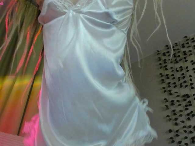 EllieRough live cam on BongaCams