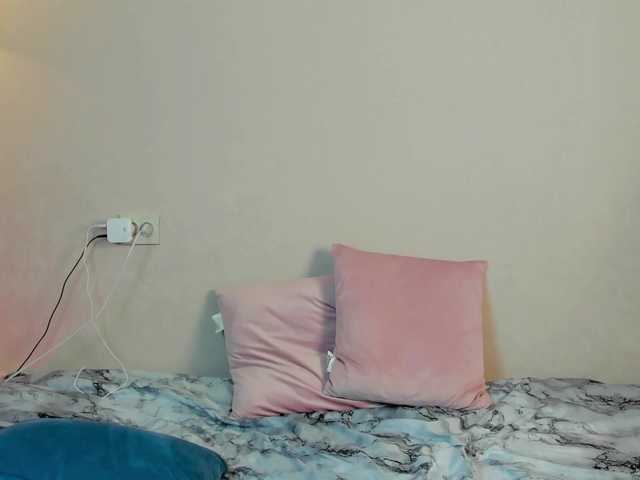 EllieRough live cam
