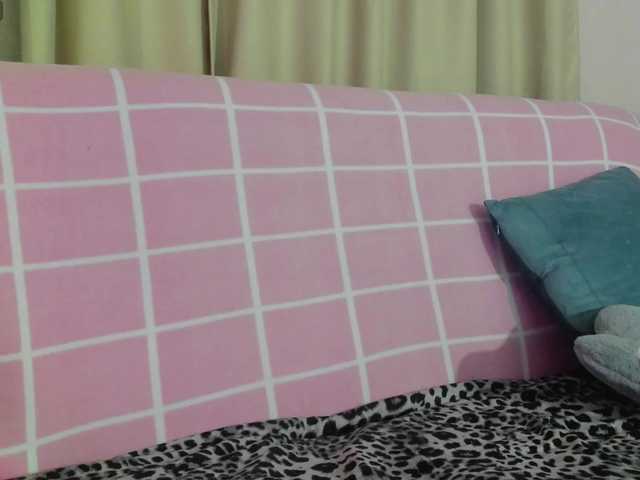 EllieRough live cam on BongaCams