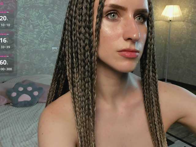 EllieRough live cam on BongaCams