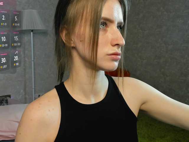 EllieRough live cam on BongaCams