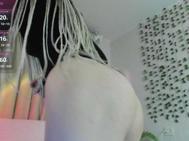 EllieRough live cam