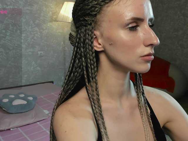 EllieRough live cam on BongaCams