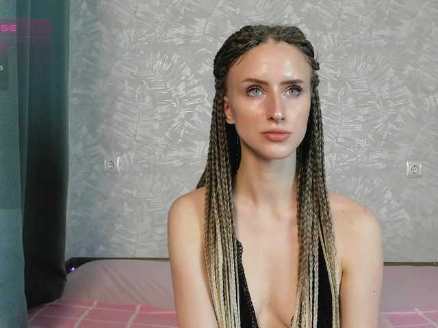 EllieRough live cam on BongaCams