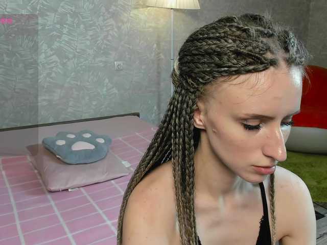 EllieRough live cam on BongaCams