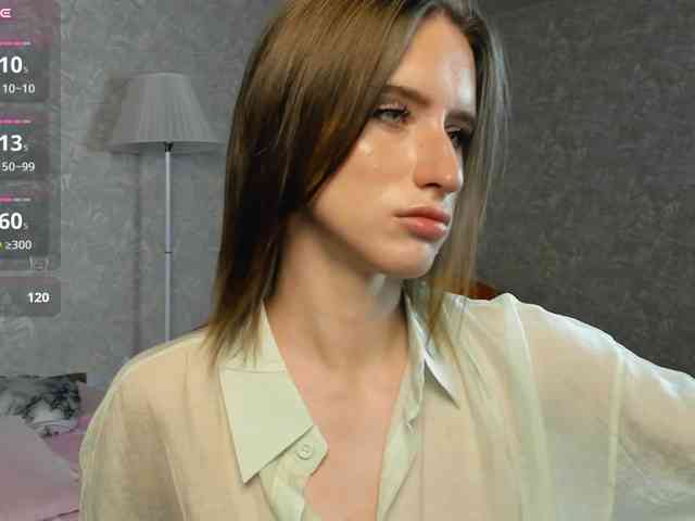 Model: EllieRough