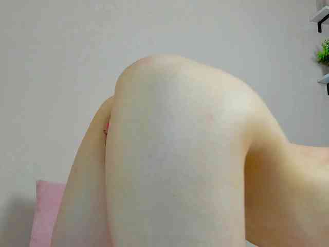 Модель: EllieRough