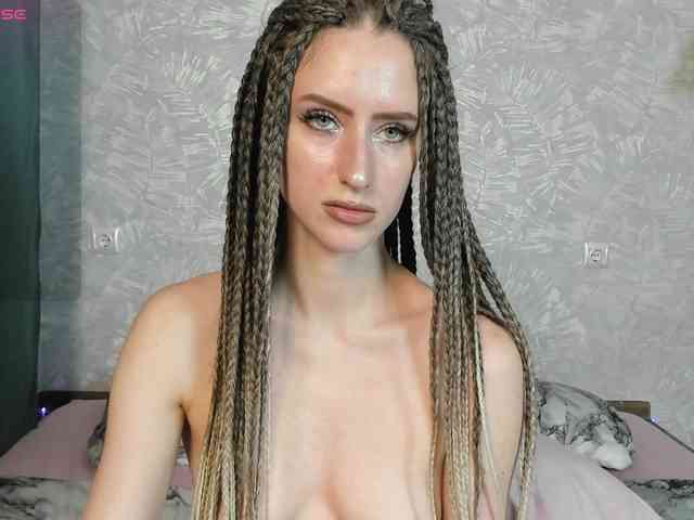 EllieRough webcam