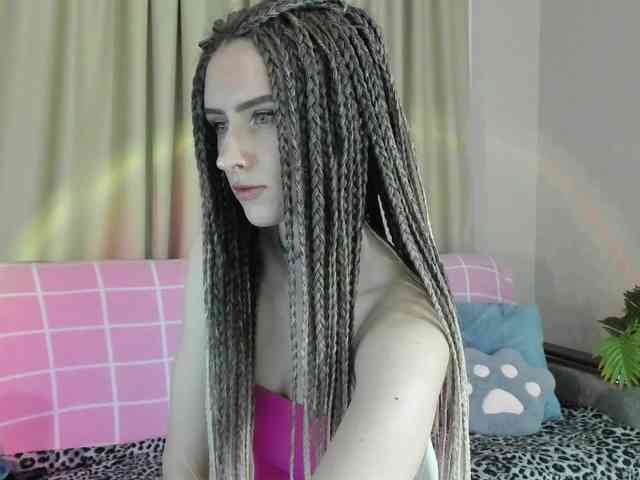 EllieRough webcam