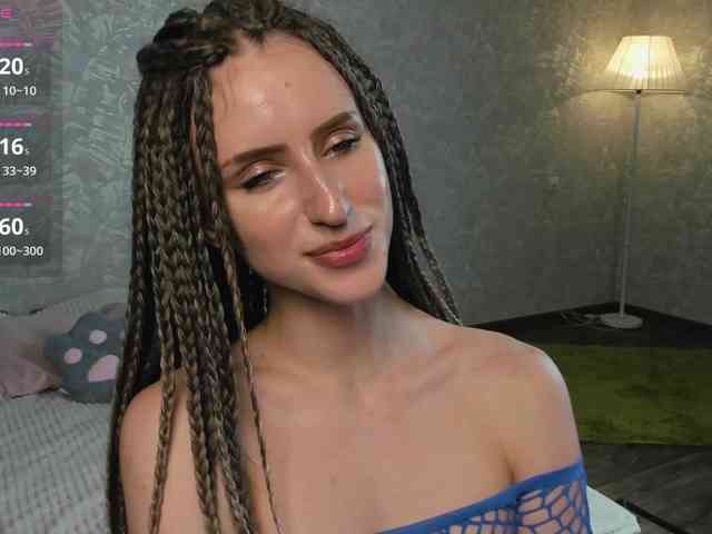 Model: EllieRough