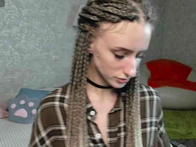 EllieRough EllieRough