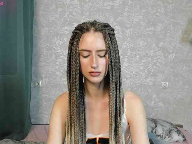 EllieRough EllieRough