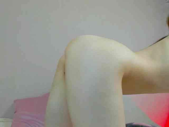 Модель: EllieRough