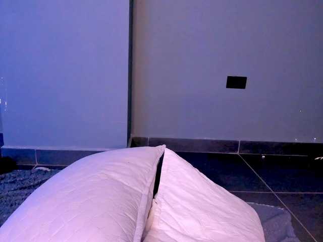 Dulcetentacion-01's BongaCams show and profile