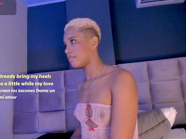 Dulcetentacion-01's BongaCams show and profile