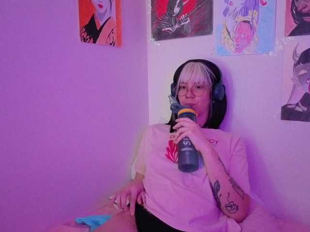 Sakura-Honey live cam on BongaCams