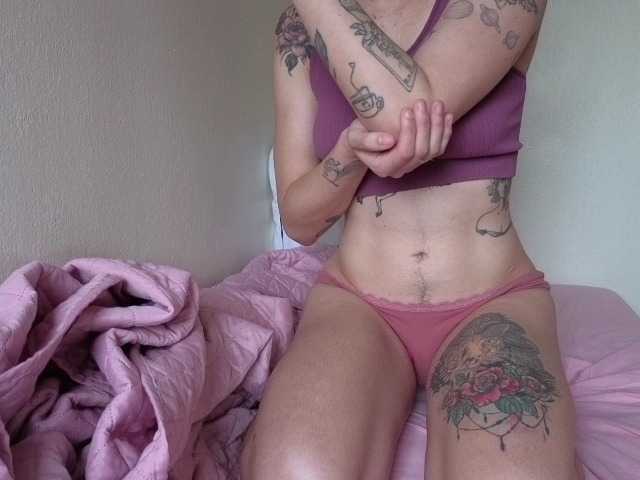 Sakura-Honey's BongaCams show and profile