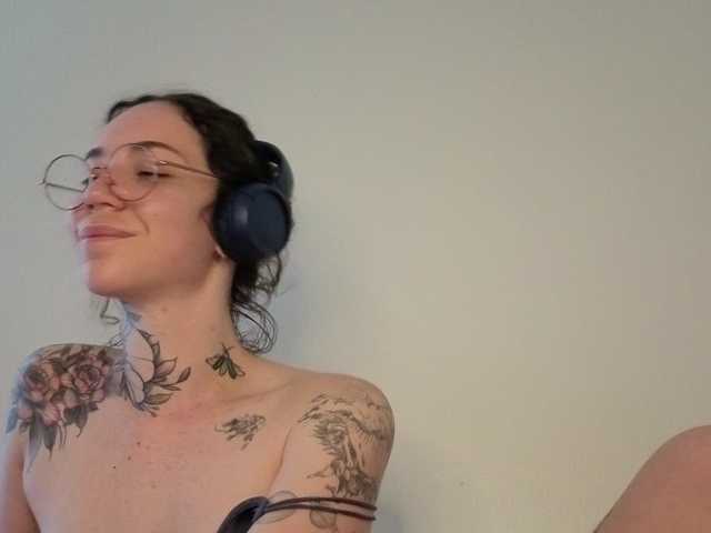 Sakura-Honey live cam on BongaCams