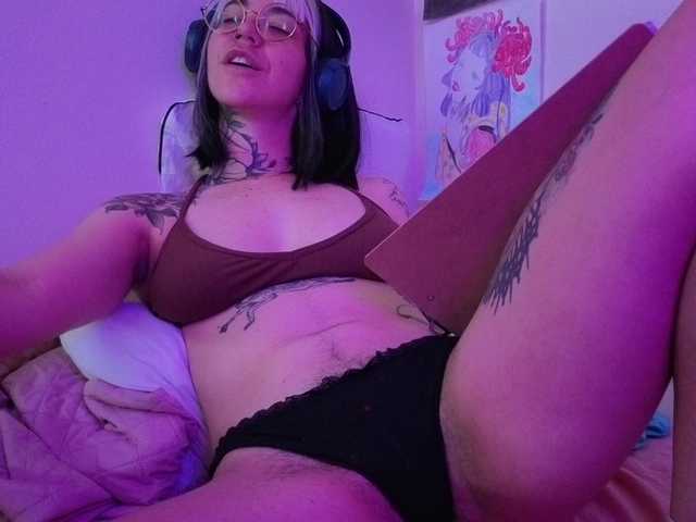 Sakura-Honey live cam on BongaCams
