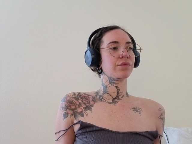 Sakura-Honey live cam on BongaCams