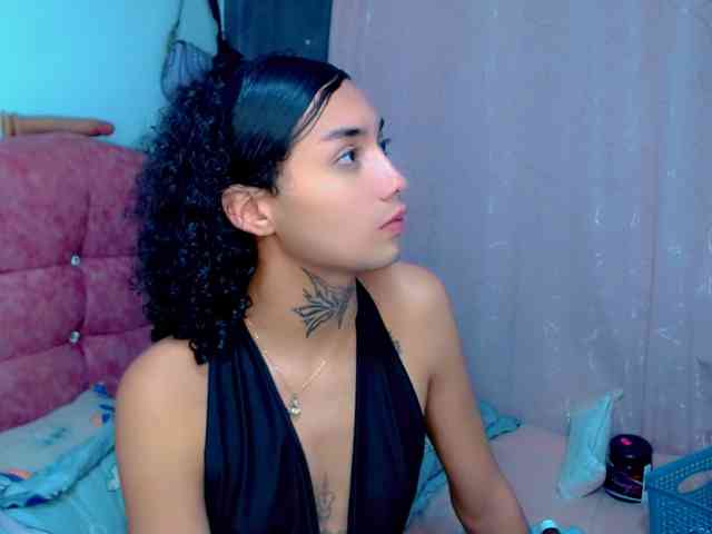 Darianna-Atehortua Sex Cam Show