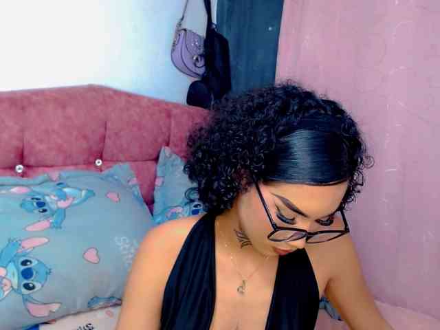 Darianna-Atehortua Sex Cam Show
