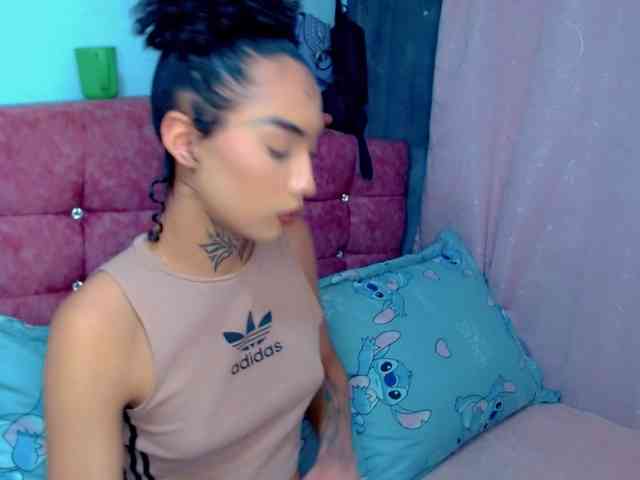 Darianna-Atehortua Sex Cam Show