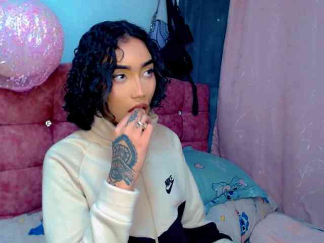 Darianna-Atehortua Sex Cam Show