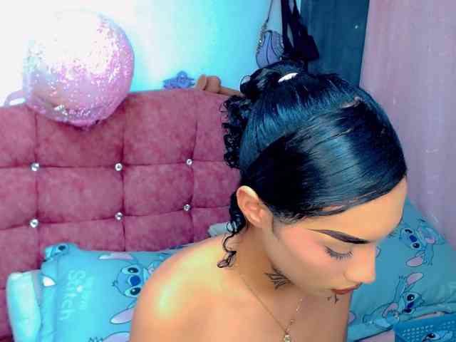 Darianna-Atehortua Sex Cam Show