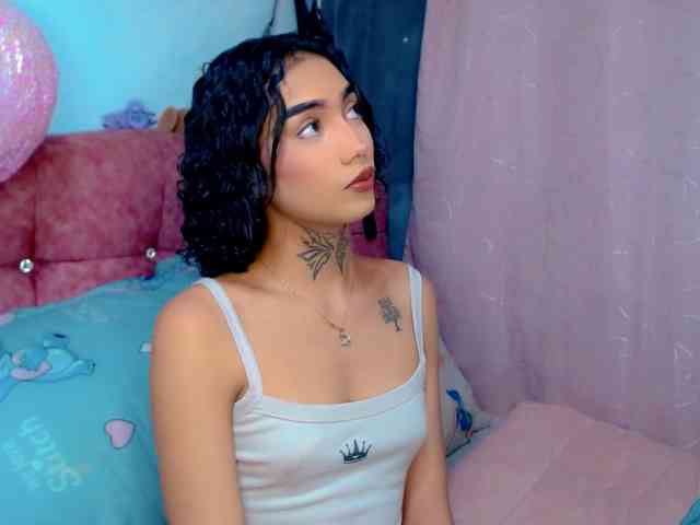 Darianna-Atehortua Sex Cam Show